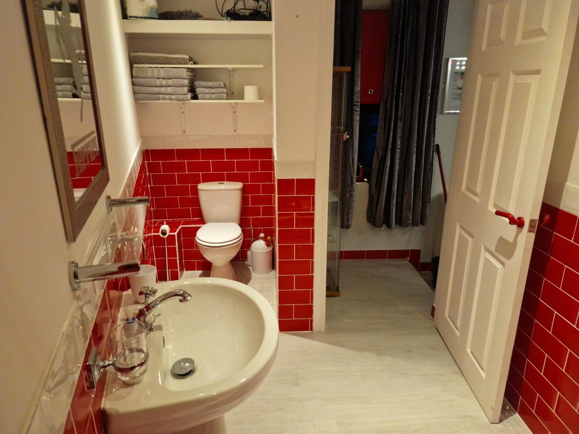 Joiners Arms - Studio Apartments Market Drayton Bagian luar foto